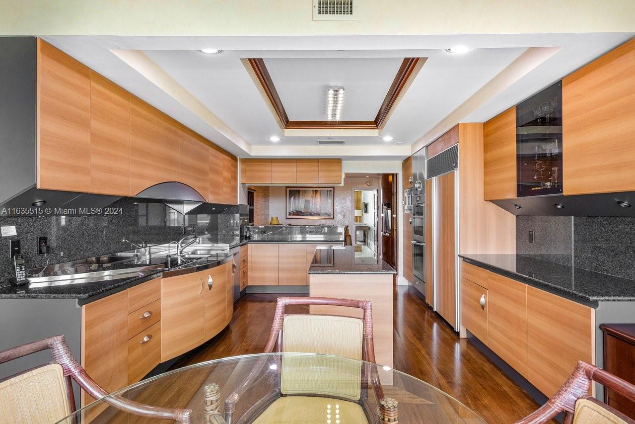 TOWERS OF PORTO VITA-SOUT - Residential