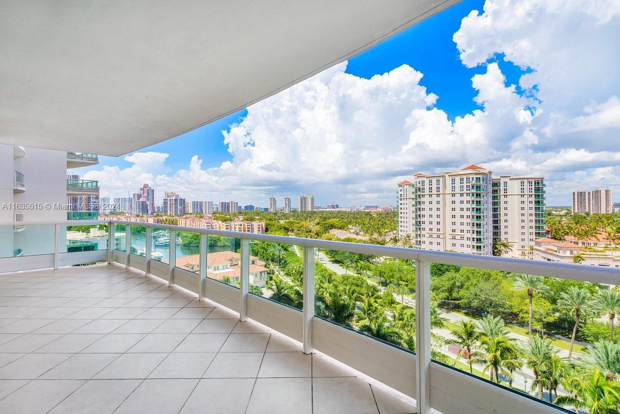 TOWERS OF PORTO VITA-SOUT - Residential