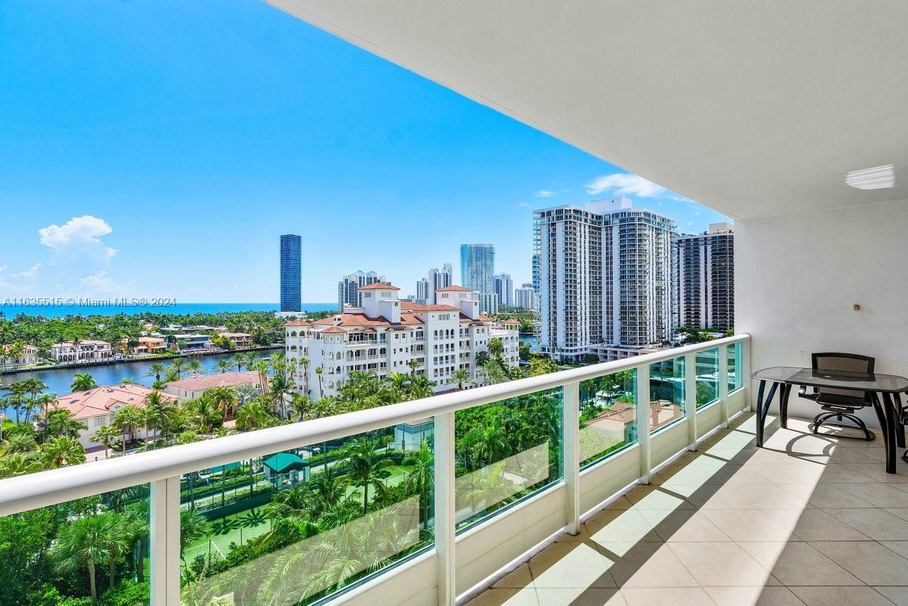 TOWERS OF PORTO VITA-SOUT - Residential