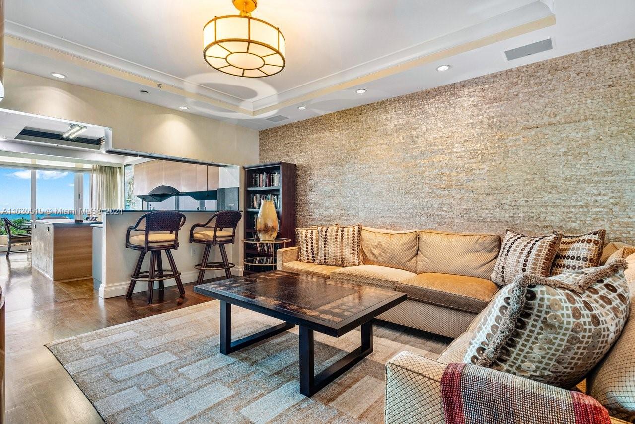 TOWERS OF PORTO VITA-SOUT - Residential