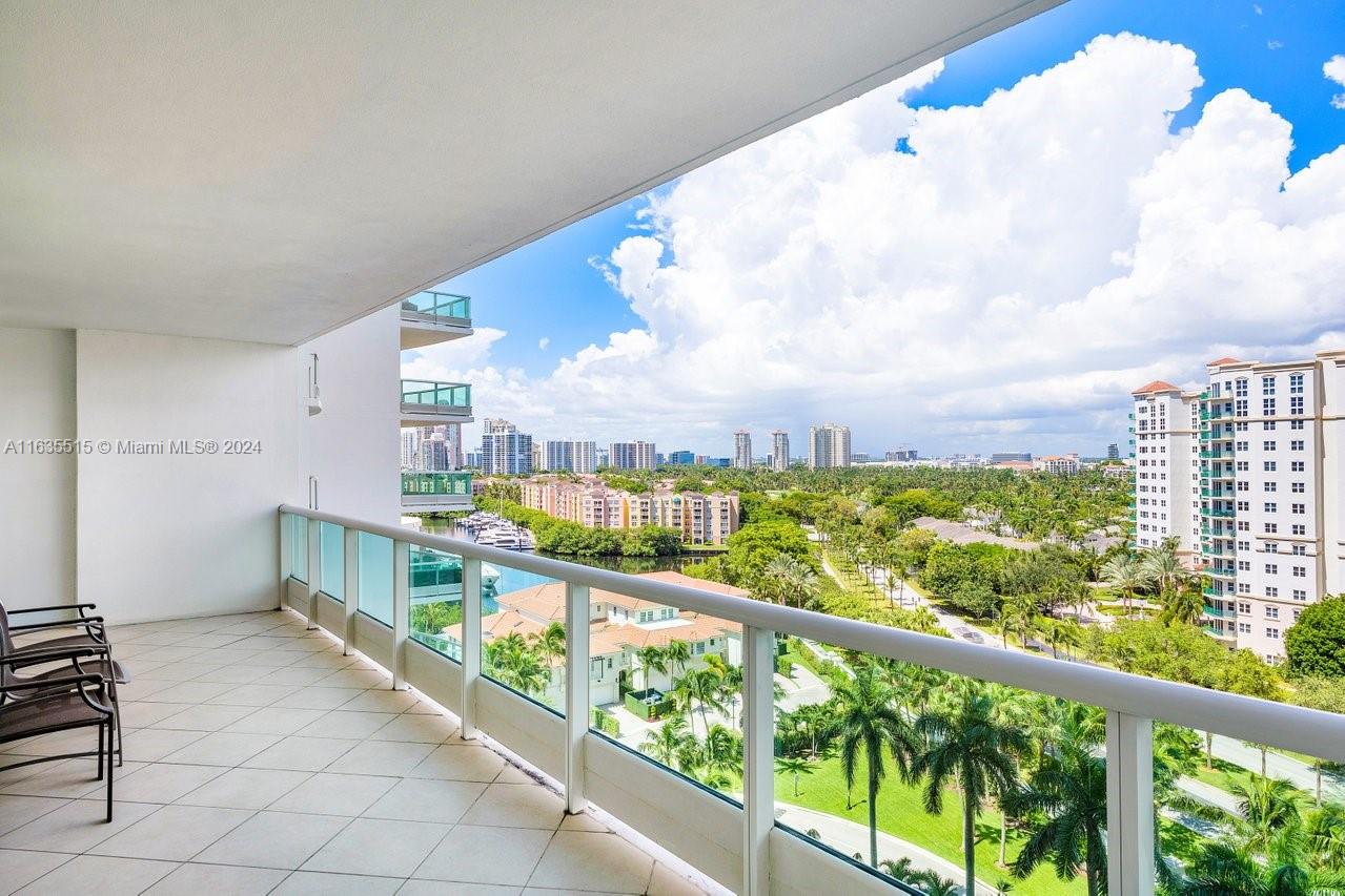 TOWERS OF PORTO VITA-SOUT - Residential