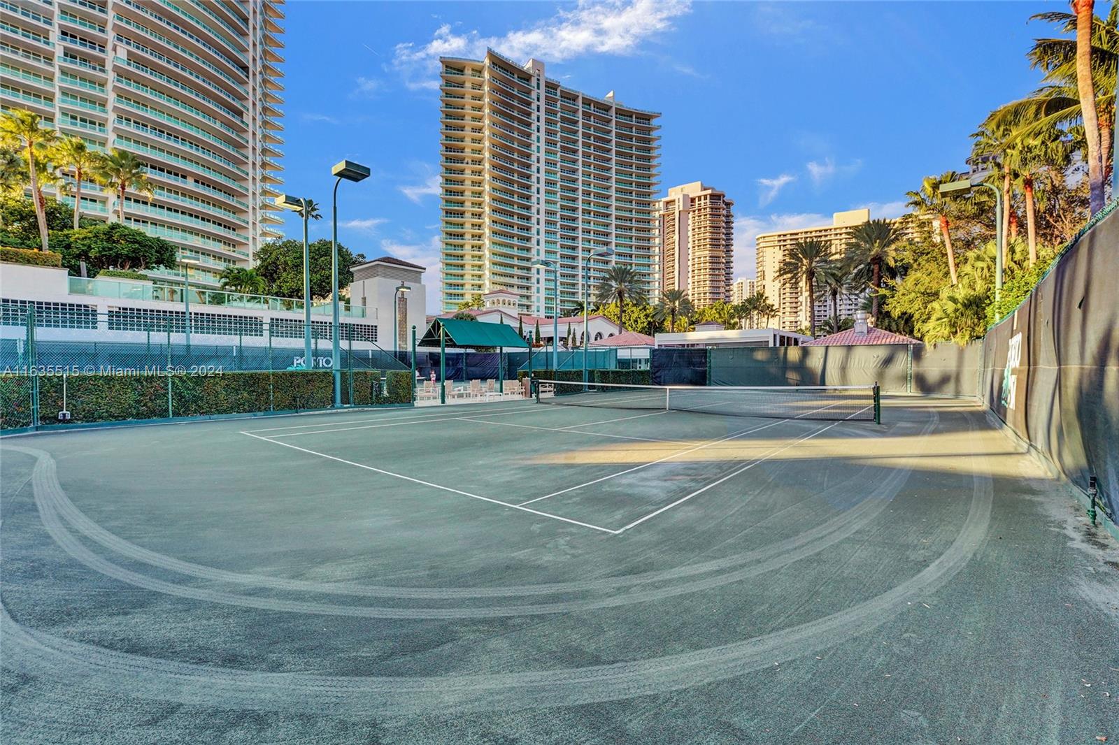 TOWERS OF PORTO VITA-SOUT - Residential