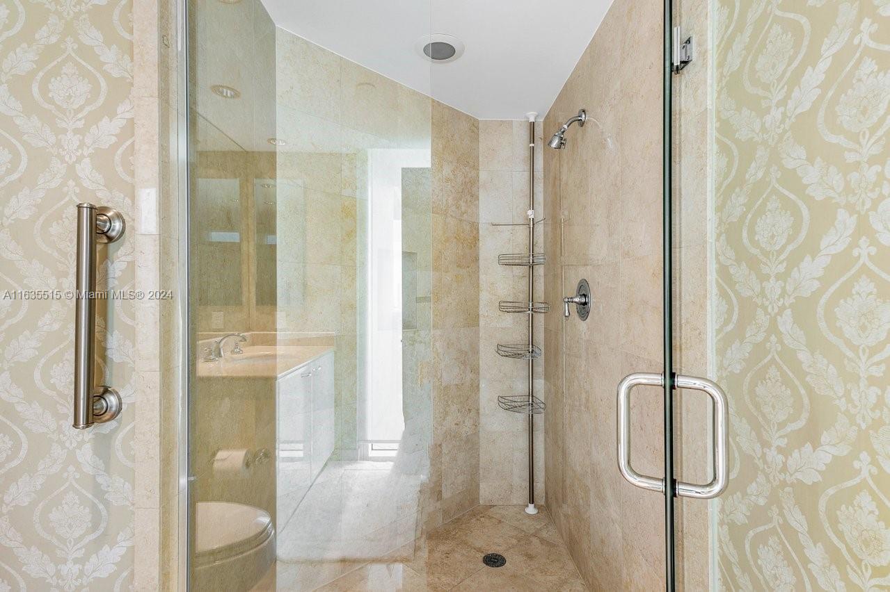 TOWERS OF PORTO VITA-SOUT - Residential