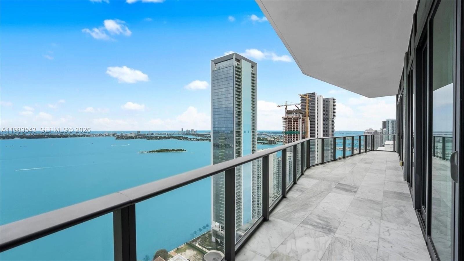 ICON BAY CONDO - Residential