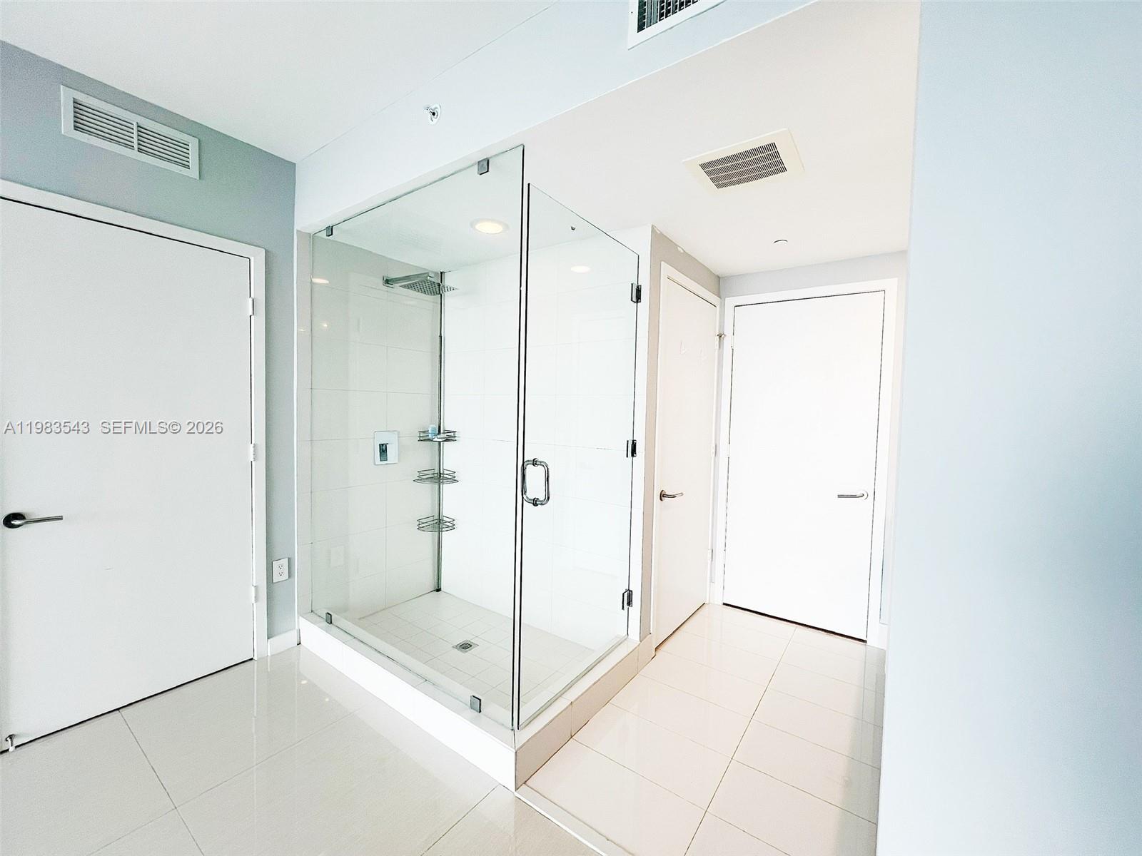 ICON BAY CONDO - Residential