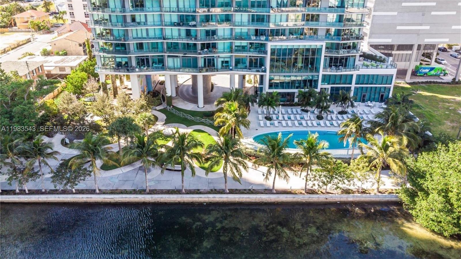 ICON BAY CONDO - Residential