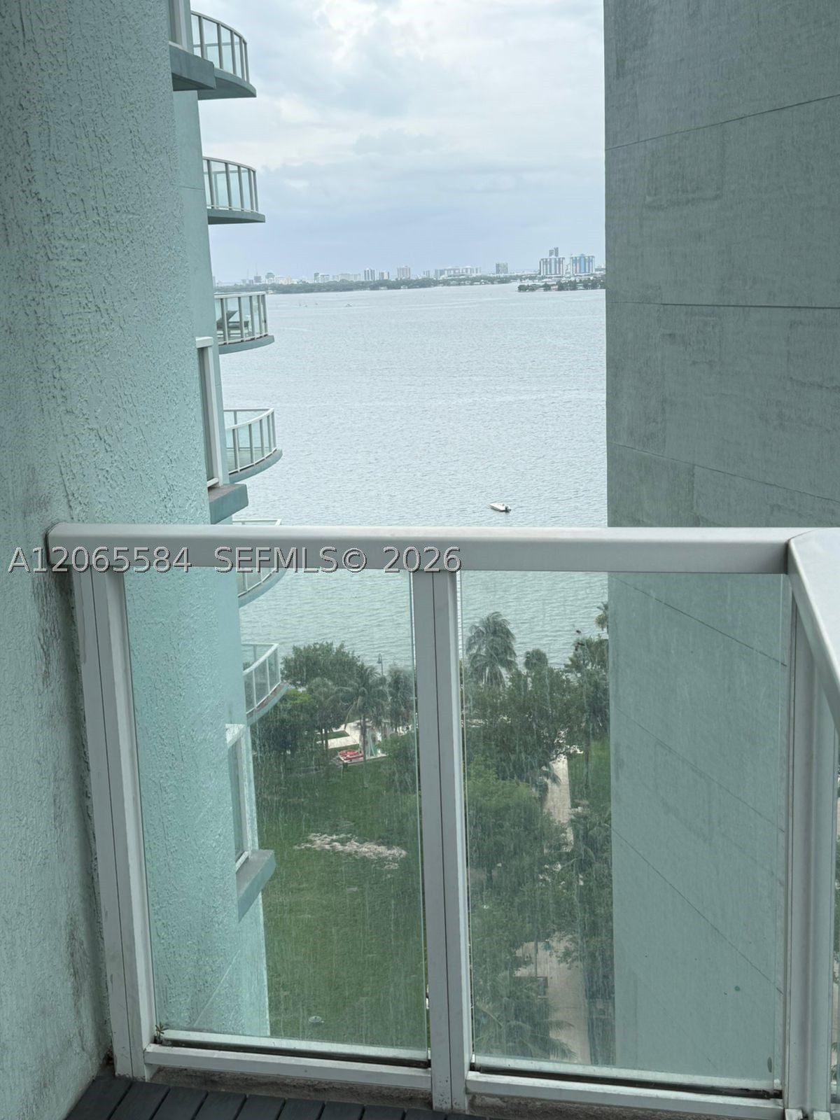 1900 N Bayshore Dr 1707