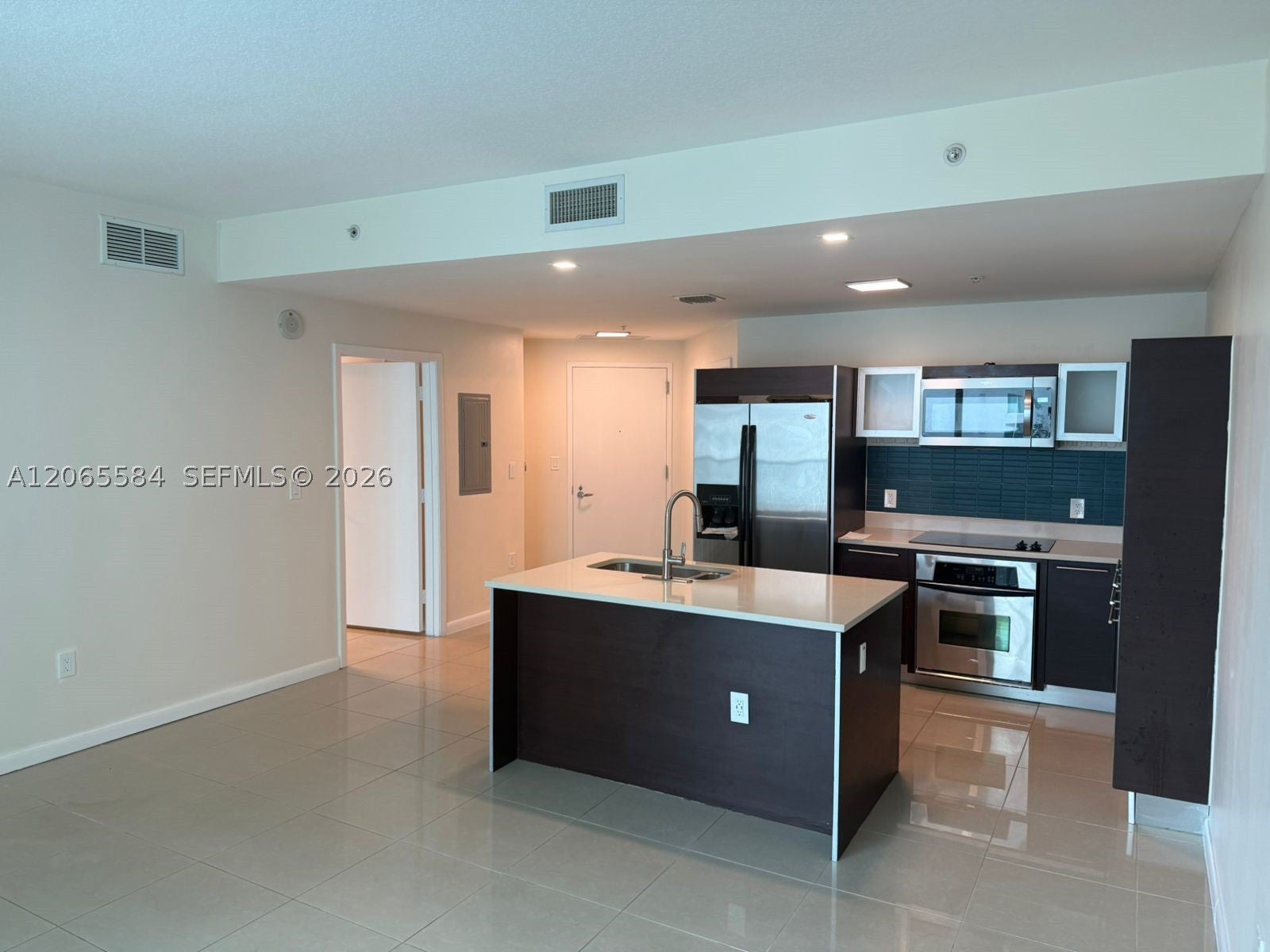 1900 N Bayshore Dr 1707