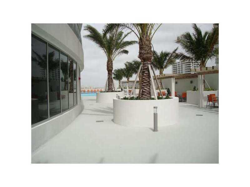 OPERA TOWER - Residential Lease