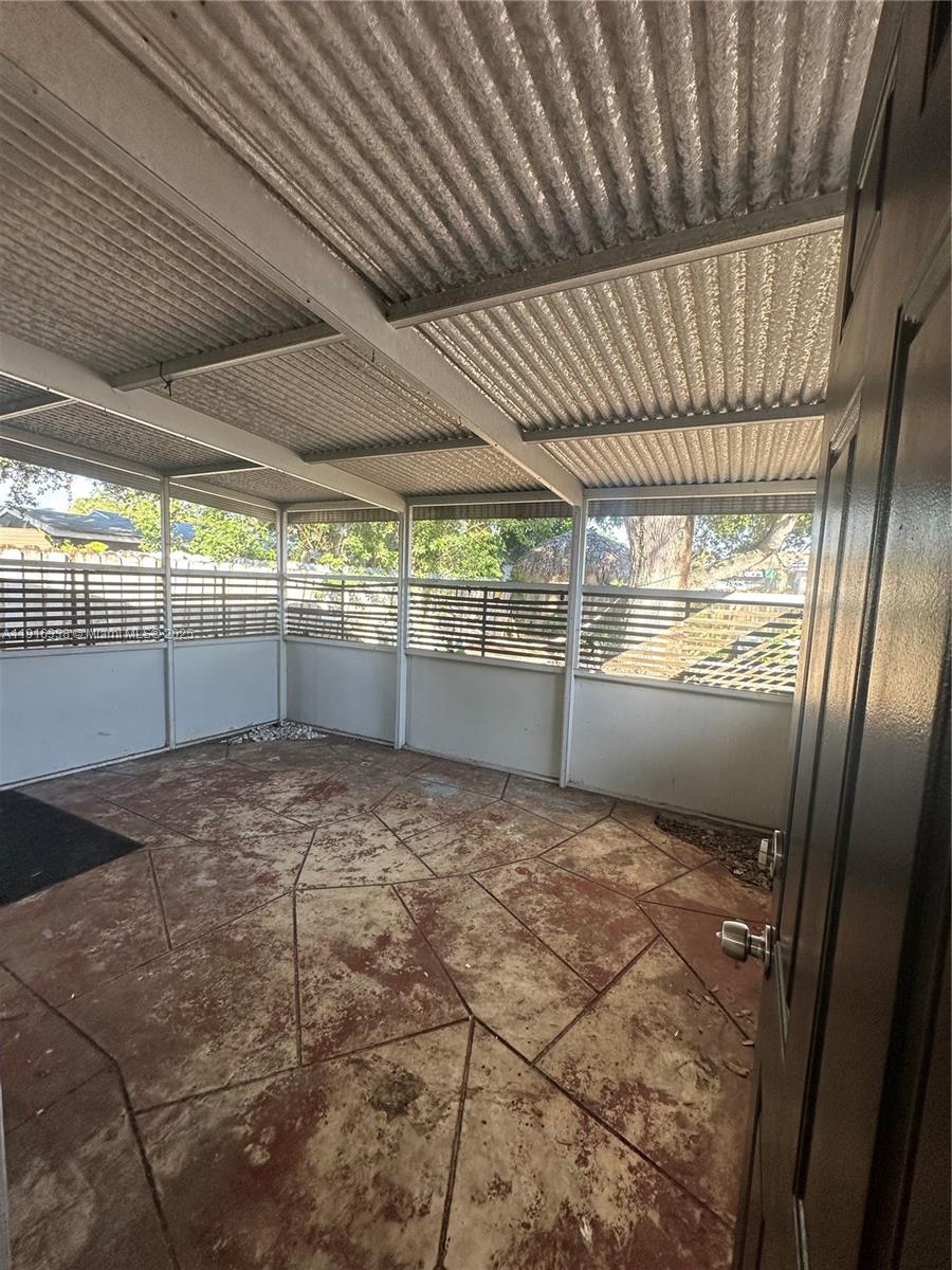 SHERIDAN PARK - Residential Lease