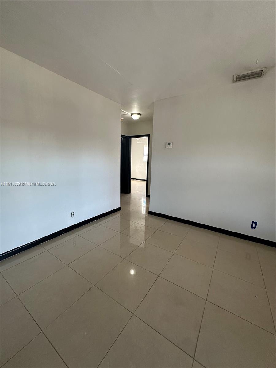 SHERIDAN PARK - Residential Lease