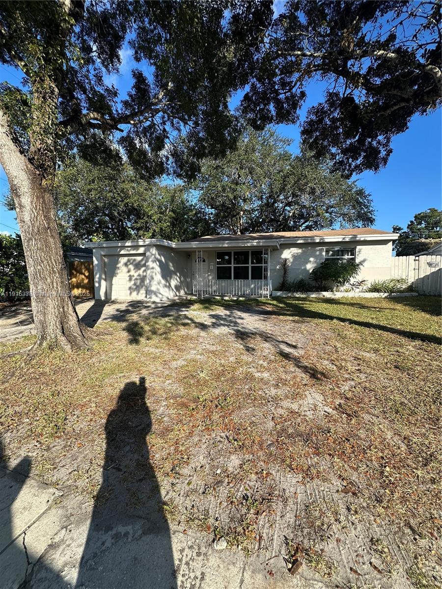 SHERIDAN PARK - Residential Lease