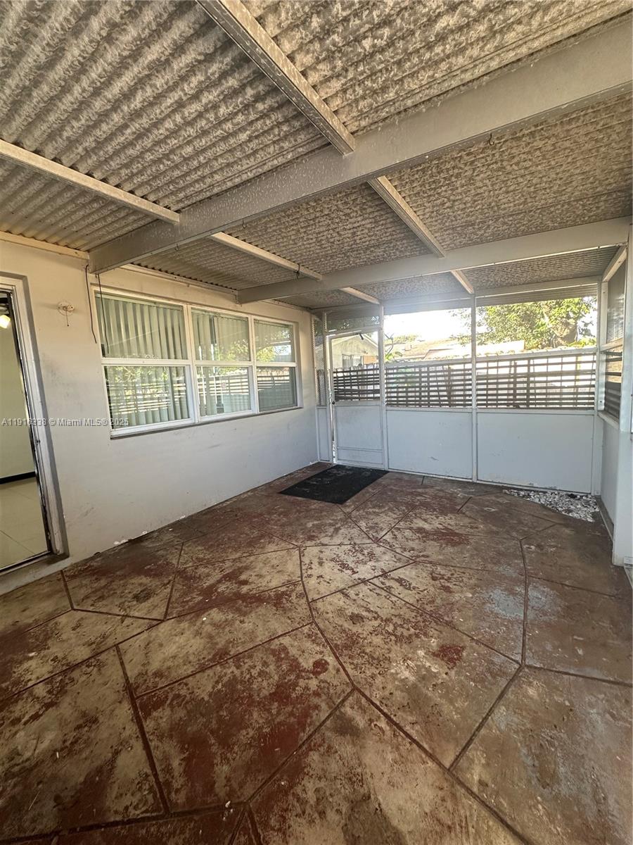 SHERIDAN PARK - Residential Lease