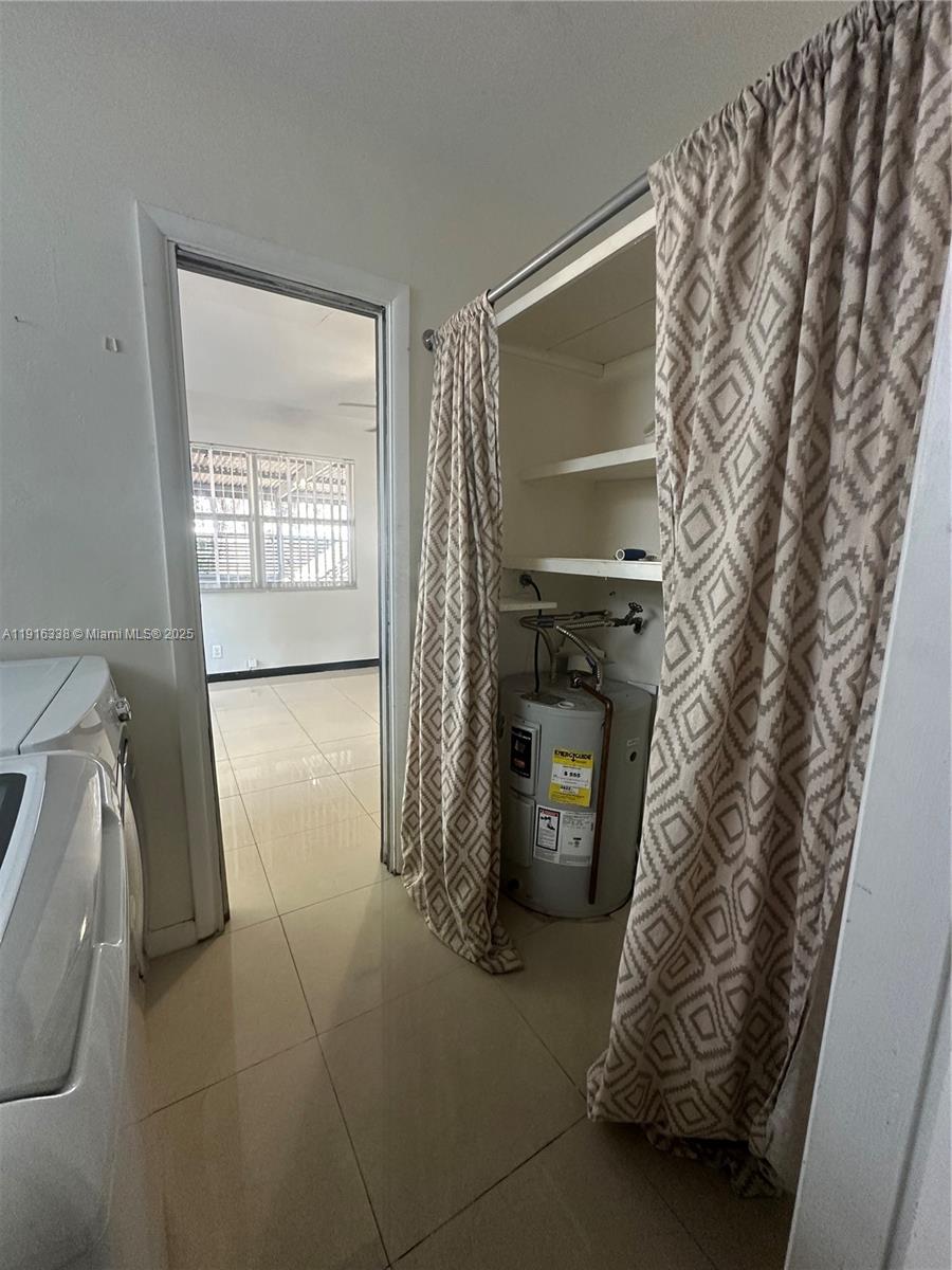 SHERIDAN PARK - Residential Lease