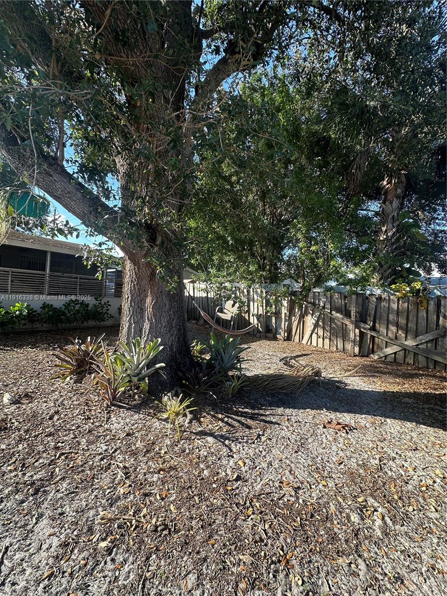 SHERIDAN PARK - Residential Lease