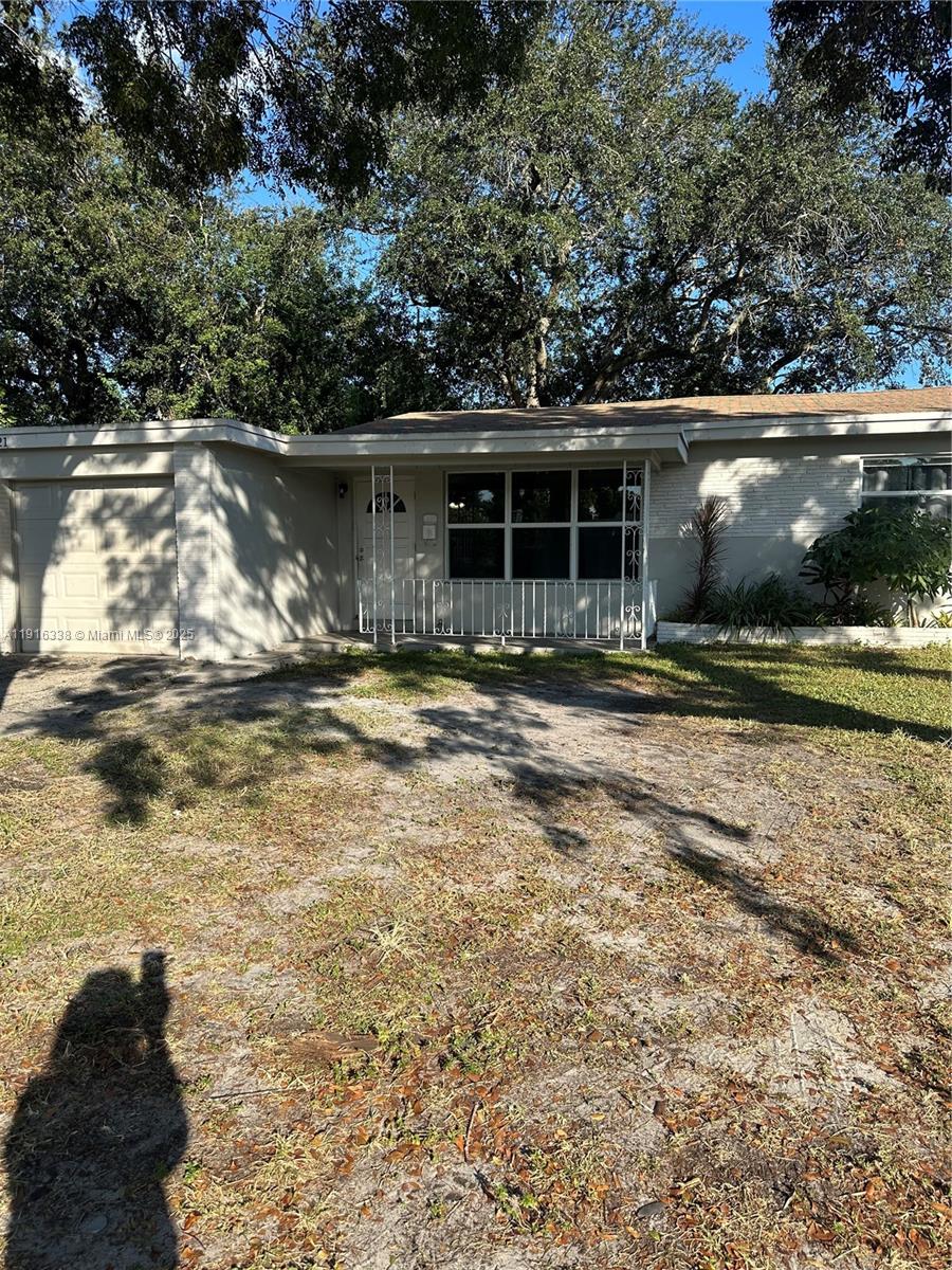 SHERIDAN PARK - Residential Lease