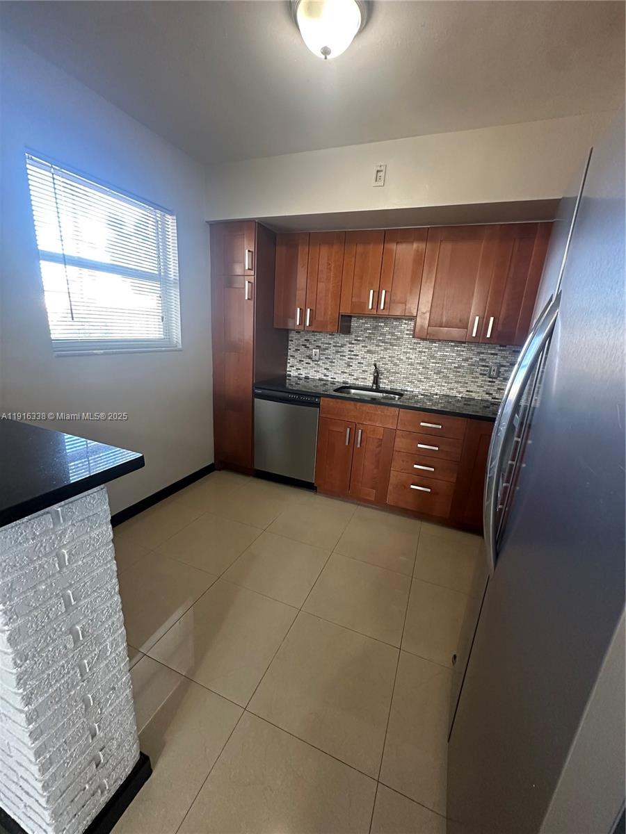 SHERIDAN PARK - Residential Lease