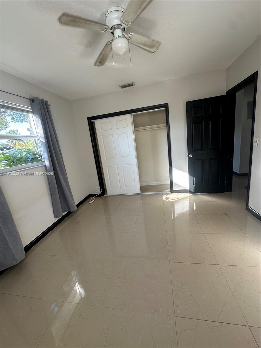 SHERIDAN PARK - Residential Lease