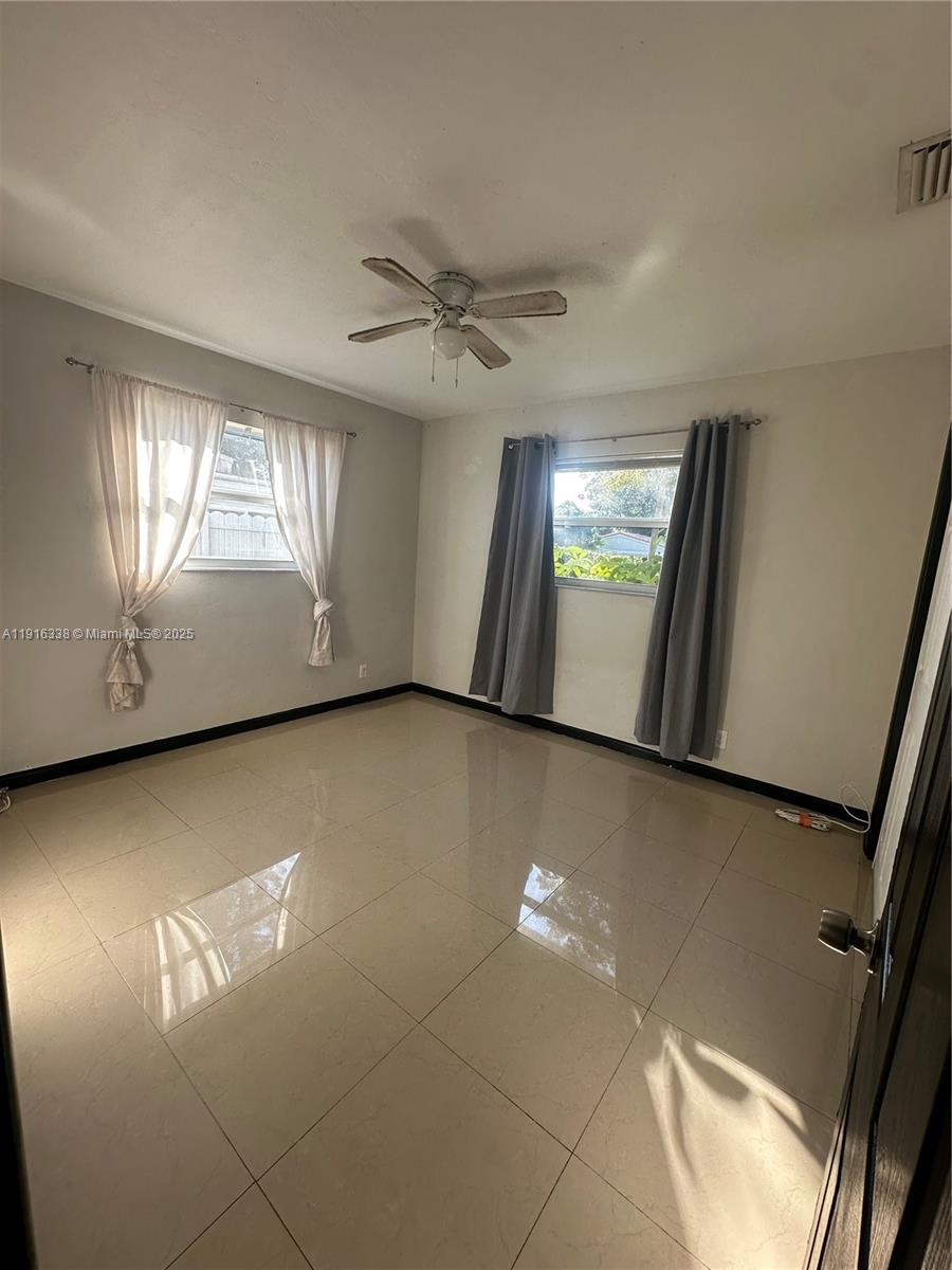 SHERIDAN PARK - Residential Lease