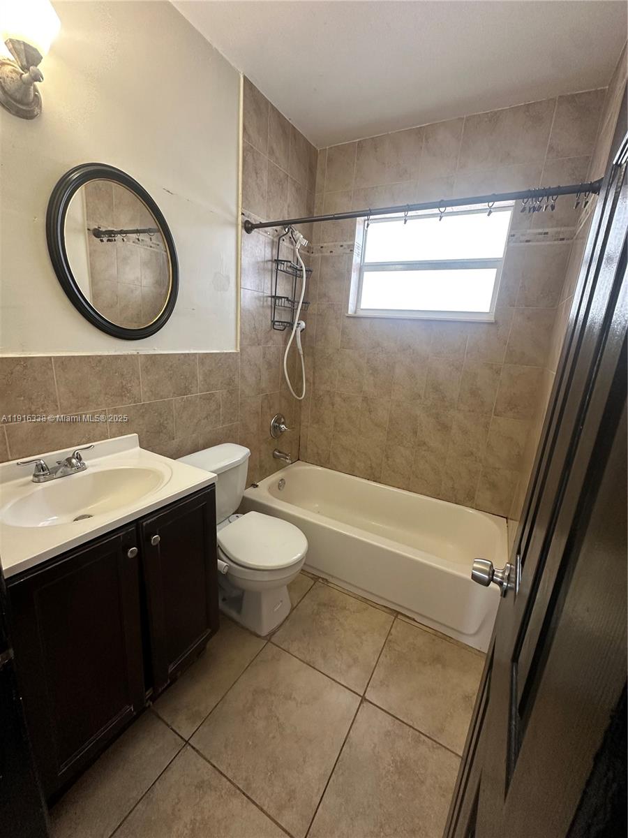 SHERIDAN PARK - Residential Lease