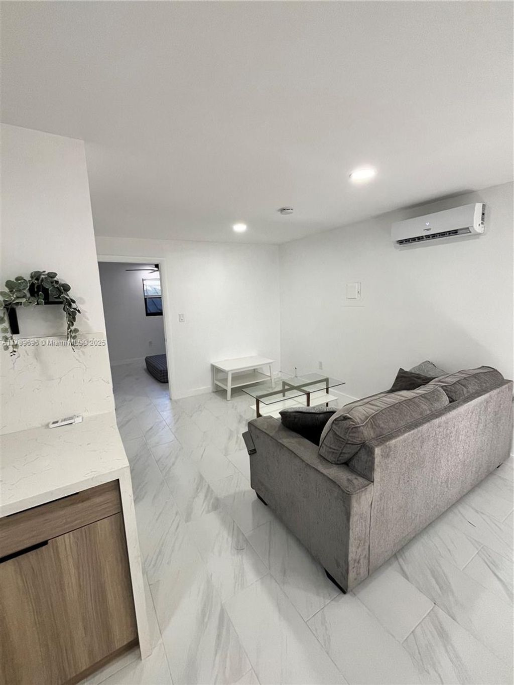 Photo of 1120 NE 17th Ave #R, Fort Lauderdale, FL 33304 (MLS # A11789696)