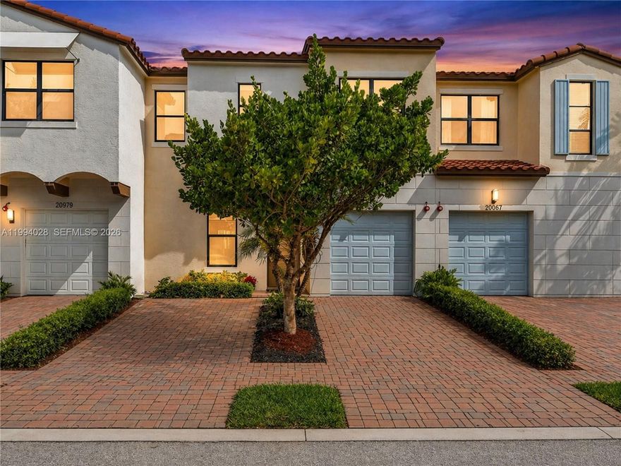 Located in the desirable Chapel Grove community of West Pembroke Pines, this 3-bedroom, 2.5-bathroom townhome offers a bright and functional layout designed for comfortable living. The home features impact windows and a private fenced patio.
The kitchen is both stylish and practical, with granite countertops and a large island. Ceramic tile flooring runs throughout the main level, while the upstairs is finished with carpeting. Smooth walls and upgraded bathroom tile complete the home’s clean, modern look.
The well-designed floor plan offers spacious bedrooms, ample closet space, and great ceiling height throughout.
Residents of Chapel Grove enjoy access to resort-style amenities, including a pool, fitness center, basketball court, and playground. Conveniently located near A-rated schools, shopping, dining, parks, and major highways.