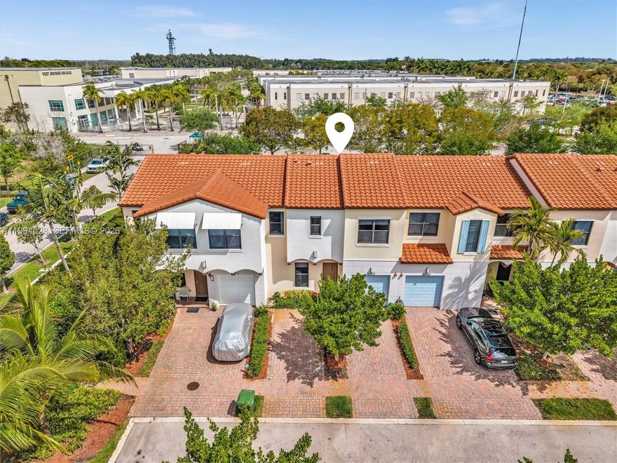 Located in the desirable Chapel Grove community of West Pembroke Pines, this 3-bedroom, 2.5-bathroom townhome offers a bright and functional layout designed for comfortable living. The home features impact windows and a private fenced patio.
The kitchen is both stylish and practical, with granite countertops and a large island. Ceramic tile flooring runs throughout the main level, while the upstairs is finished with carpeting. Smooth walls and upgraded bathroom tile complete the home’s clean, modern look.
The well-designed floor plan offers spacious bedrooms, ample closet space, and great ceiling height throughout.
Residents of Chapel Grove enjoy access to resort-style amenities, including a pool, fitness center, basketball court, and playground. Conveniently located near A-rated schools, shopping, dining, parks, and major highways.