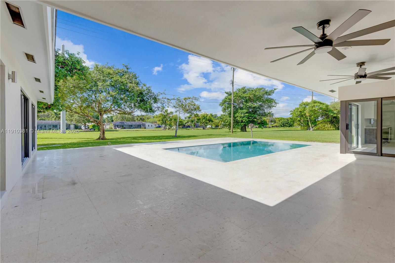 GREEN BRIAR ACRES - Residential Lease