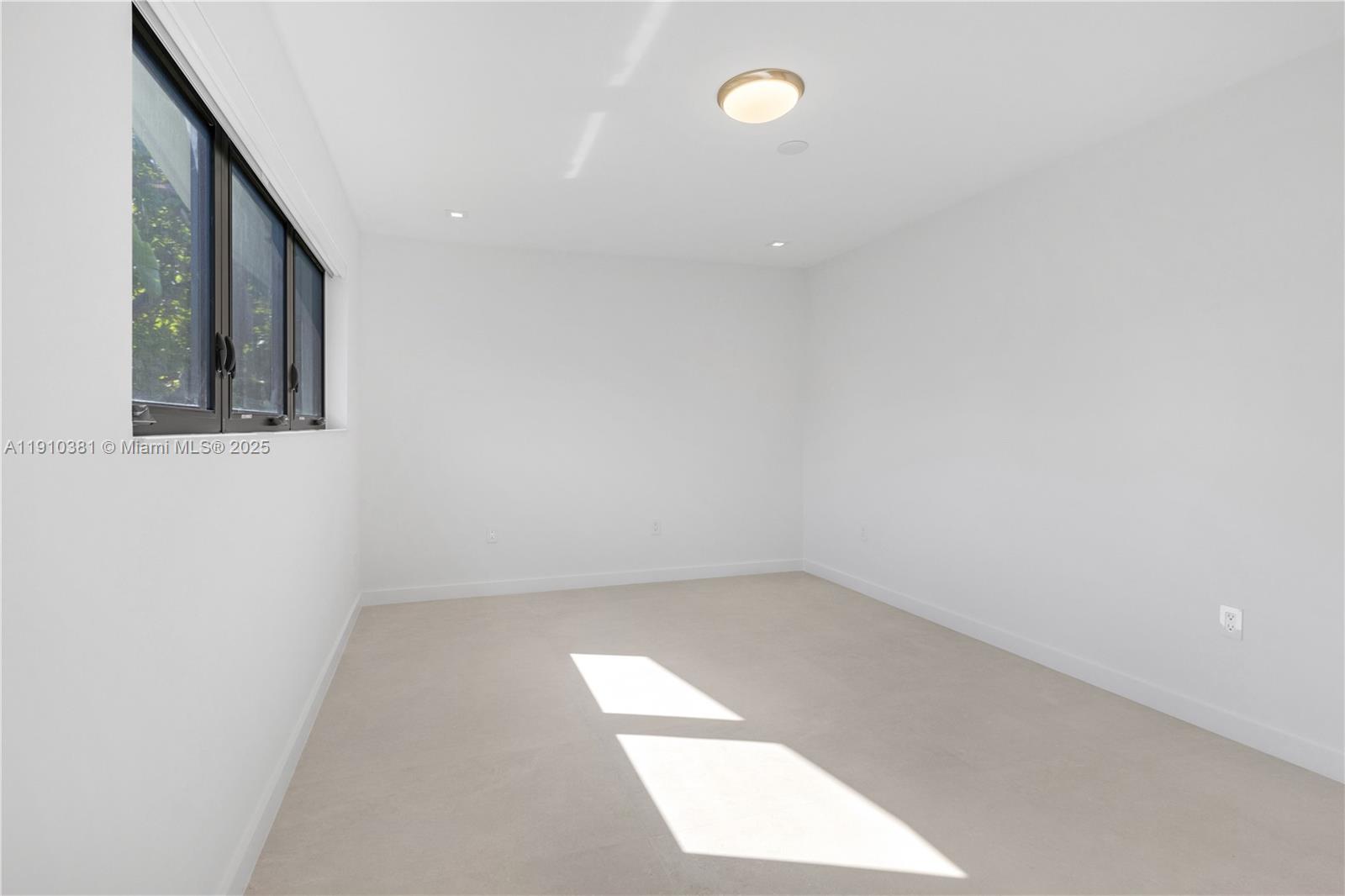 GREEN BRIAR ACRES - Residential Lease