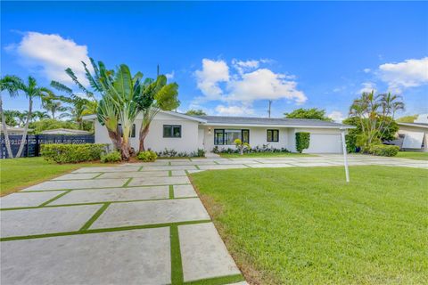 8000 SW 139th Ter Palmetto Bay FL 33158