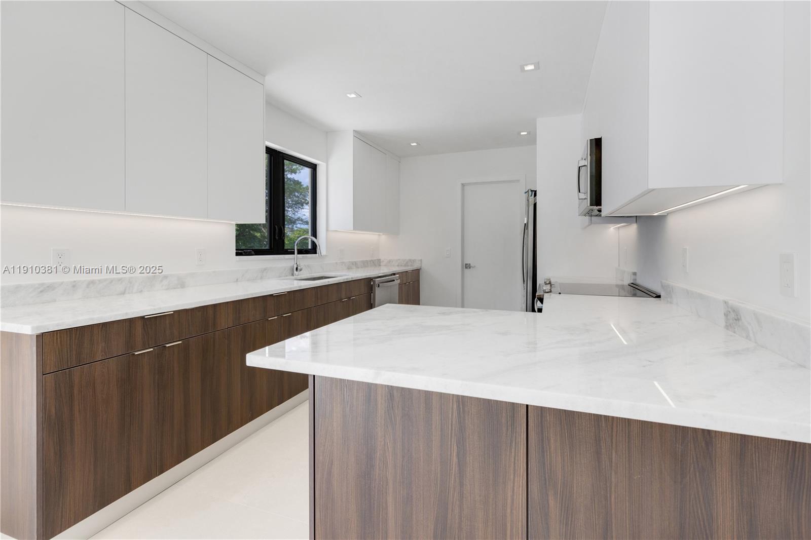 GREEN BRIAR ACRES - Residential Lease