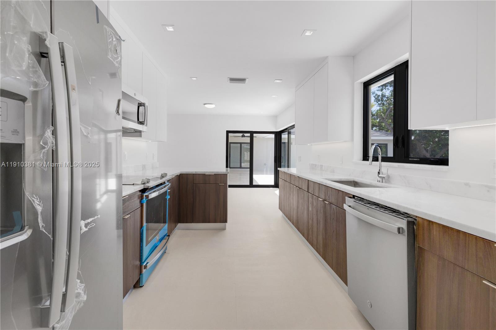 GREEN BRIAR ACRES - Residential Lease