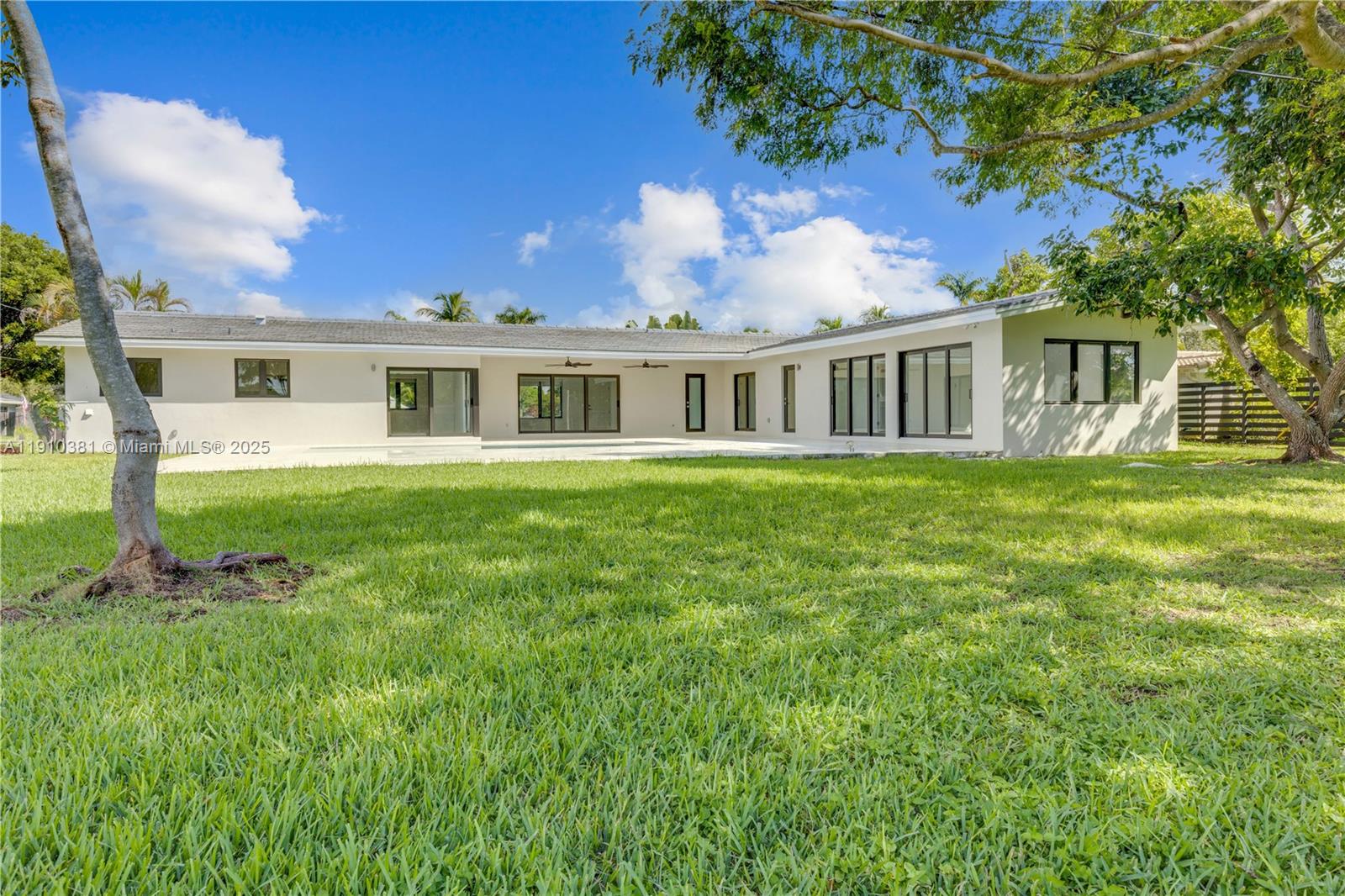 GREEN BRIAR ACRES - Residential Lease