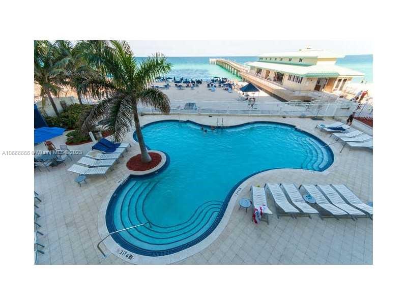 LA PERLA CONDO - Residential Lease