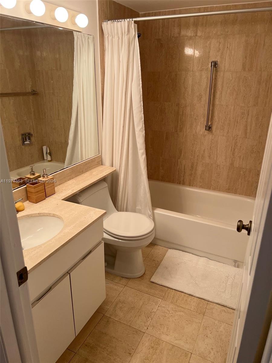 ATLANTIS ON BRICKELL COND - Residential Lease