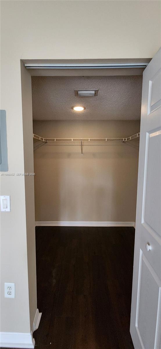 GRAND ISLES CONDO - Residential Lease