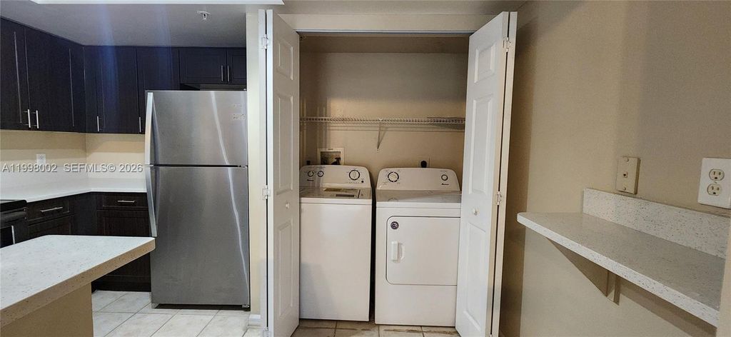 Photo of 4151 N Haverhill Rd #1524, West Palm Beach, FL 33417 (MLS # A11998002)