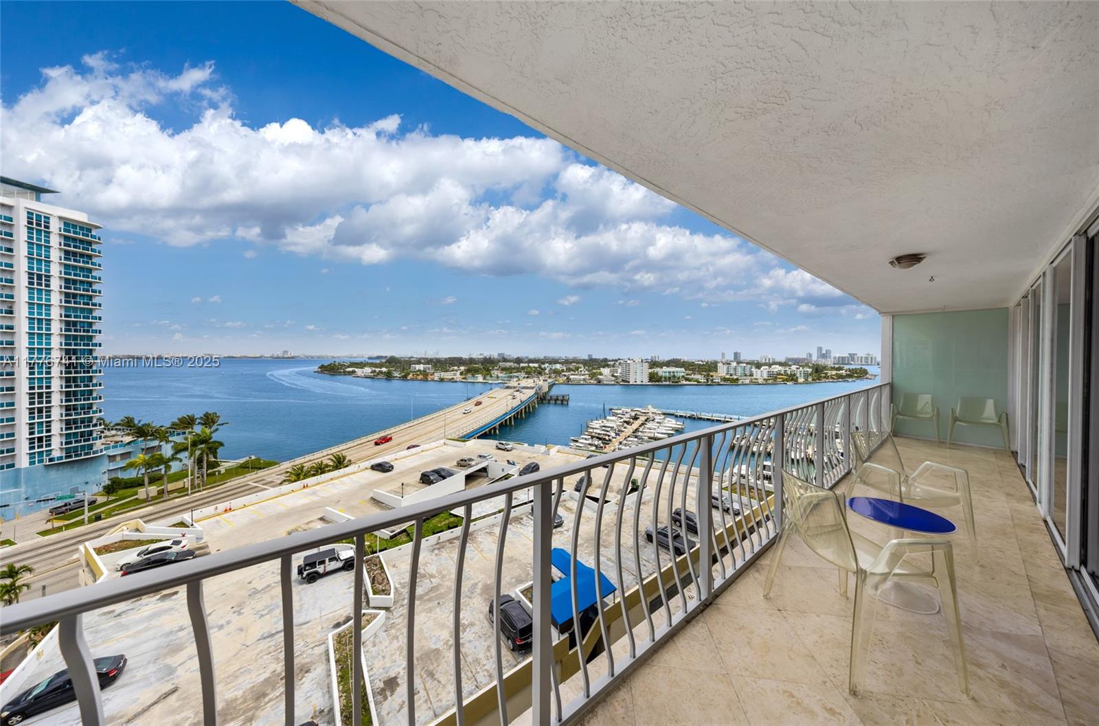 7601 E Treasure Dr 1214