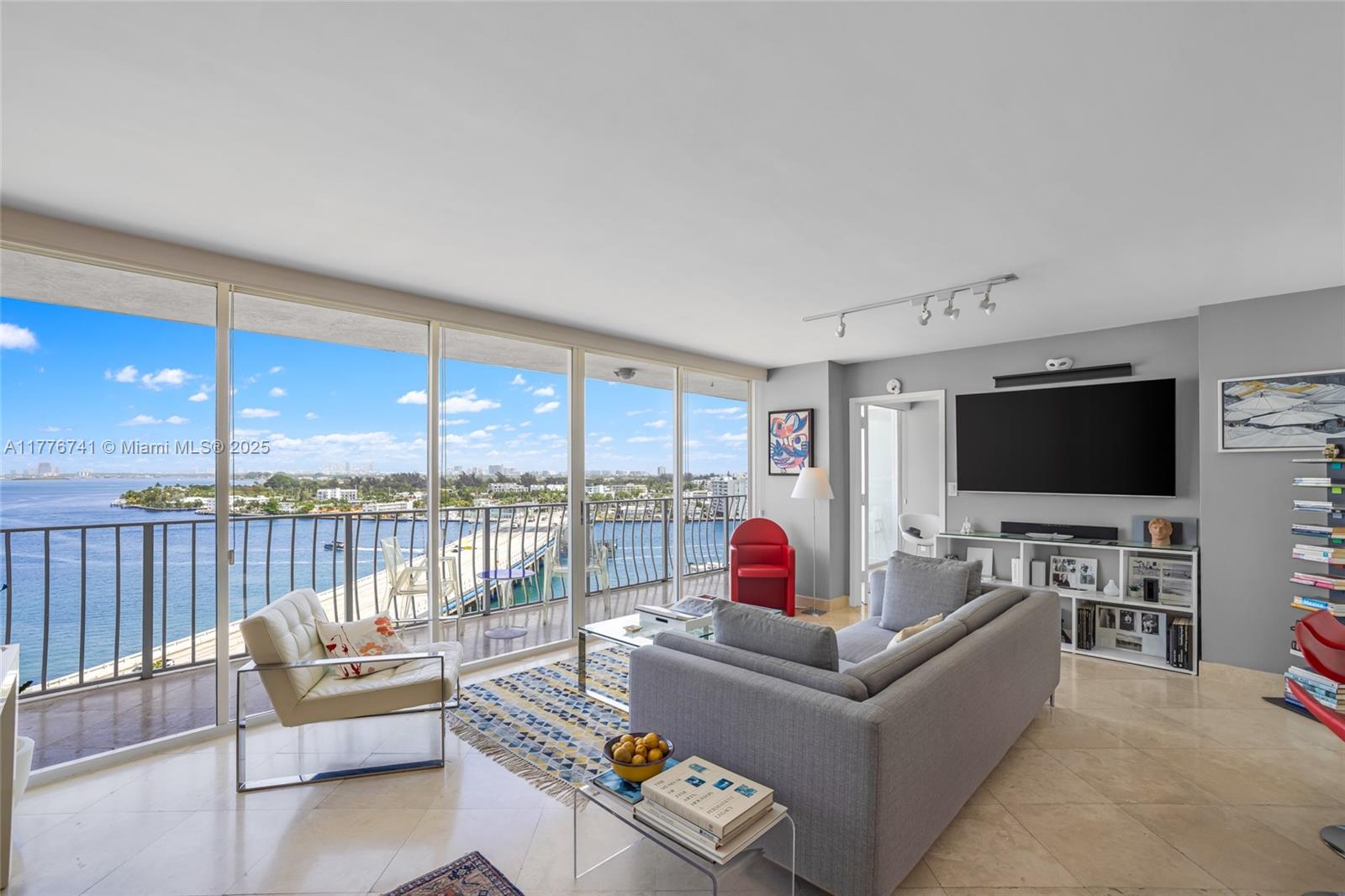 Property for Sale at 7601 E Treasure Dr 1214, North Bay Village, Miami-Dade County, Florida - Bedrooms: 2 
Bathrooms: 2  - $439,000