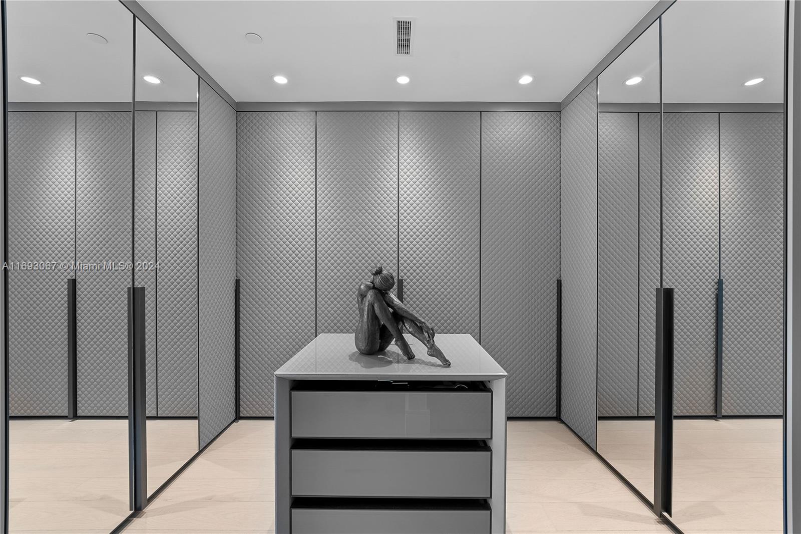 The Estates at Acqualina - Residential