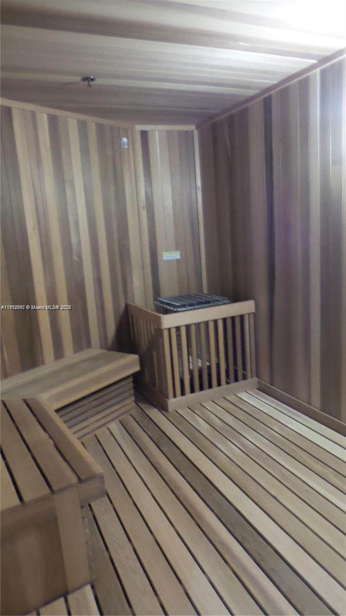 PARAISO BAYVIEWS CONDO - Residential Lease