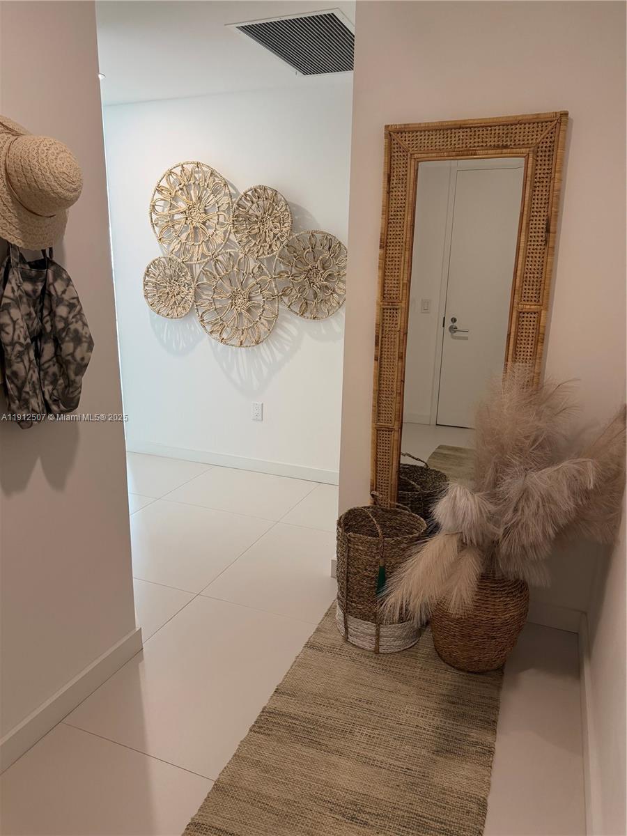 PARAISO BAYVIEWS CONDO - Residential Lease