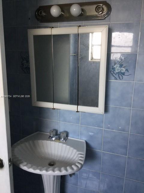 WESTLAND COURTS CONDO - Residential