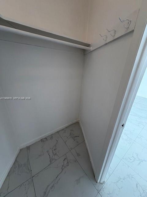 GOLDEN VIEW CONDO - Residential