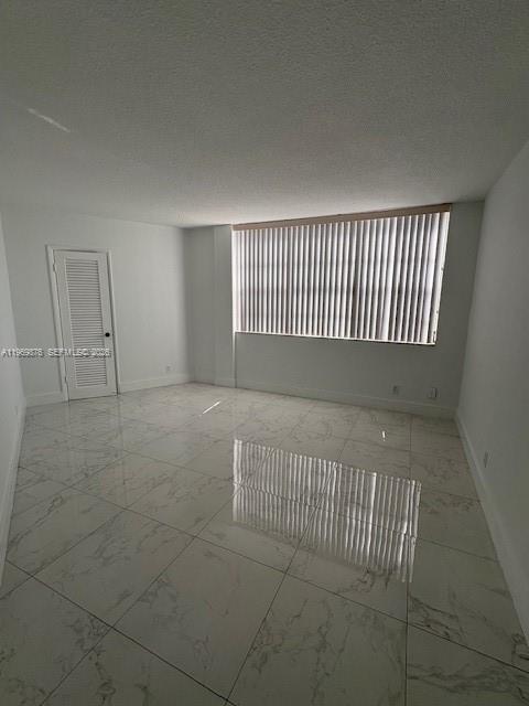 GOLDEN VIEW CONDO - Residential