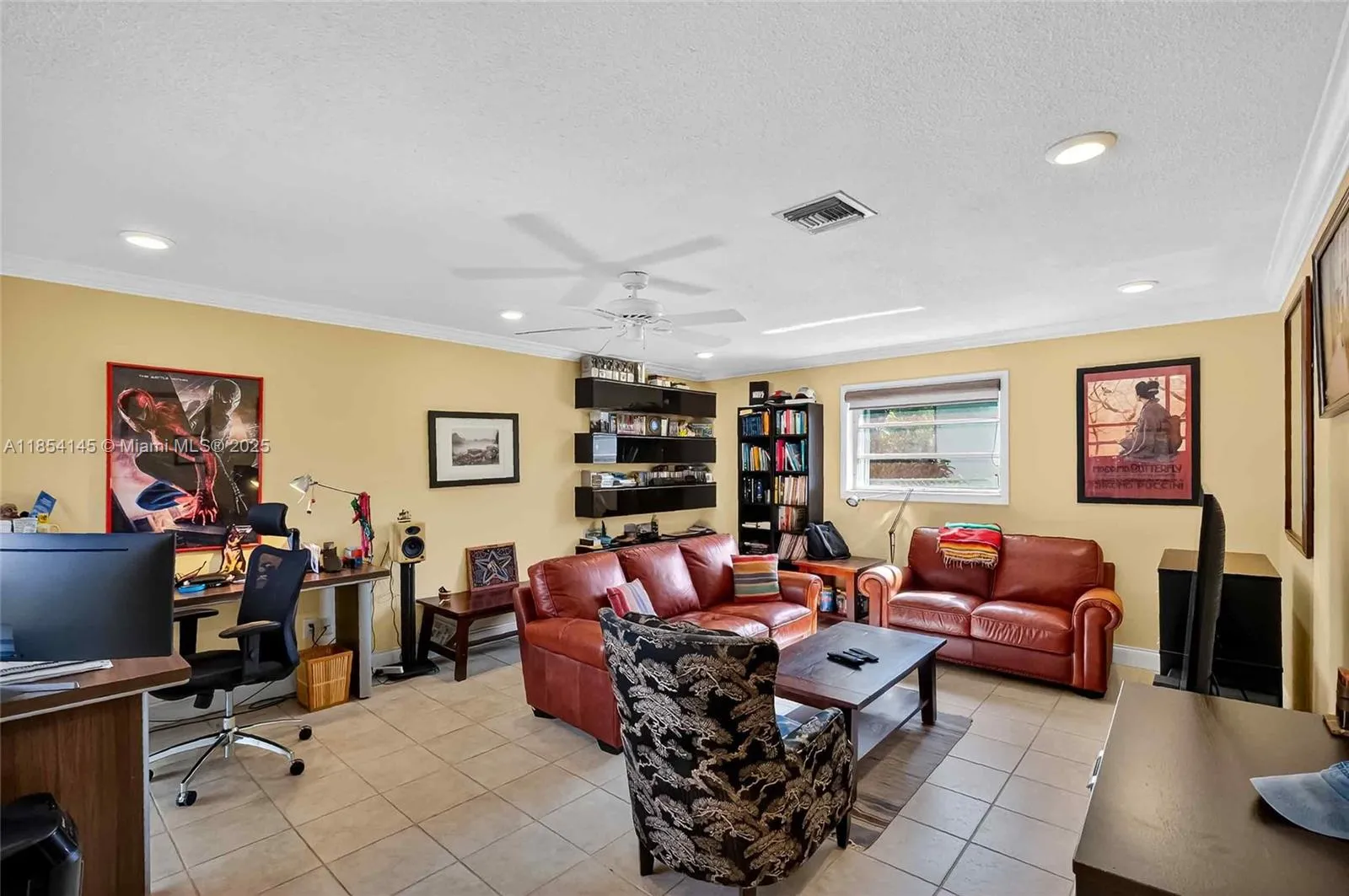 Hollywood, Florida 33021, United States, 3 Bedrooms Bedrooms, ,2 BathroomsBathrooms,Residential,Active,186237