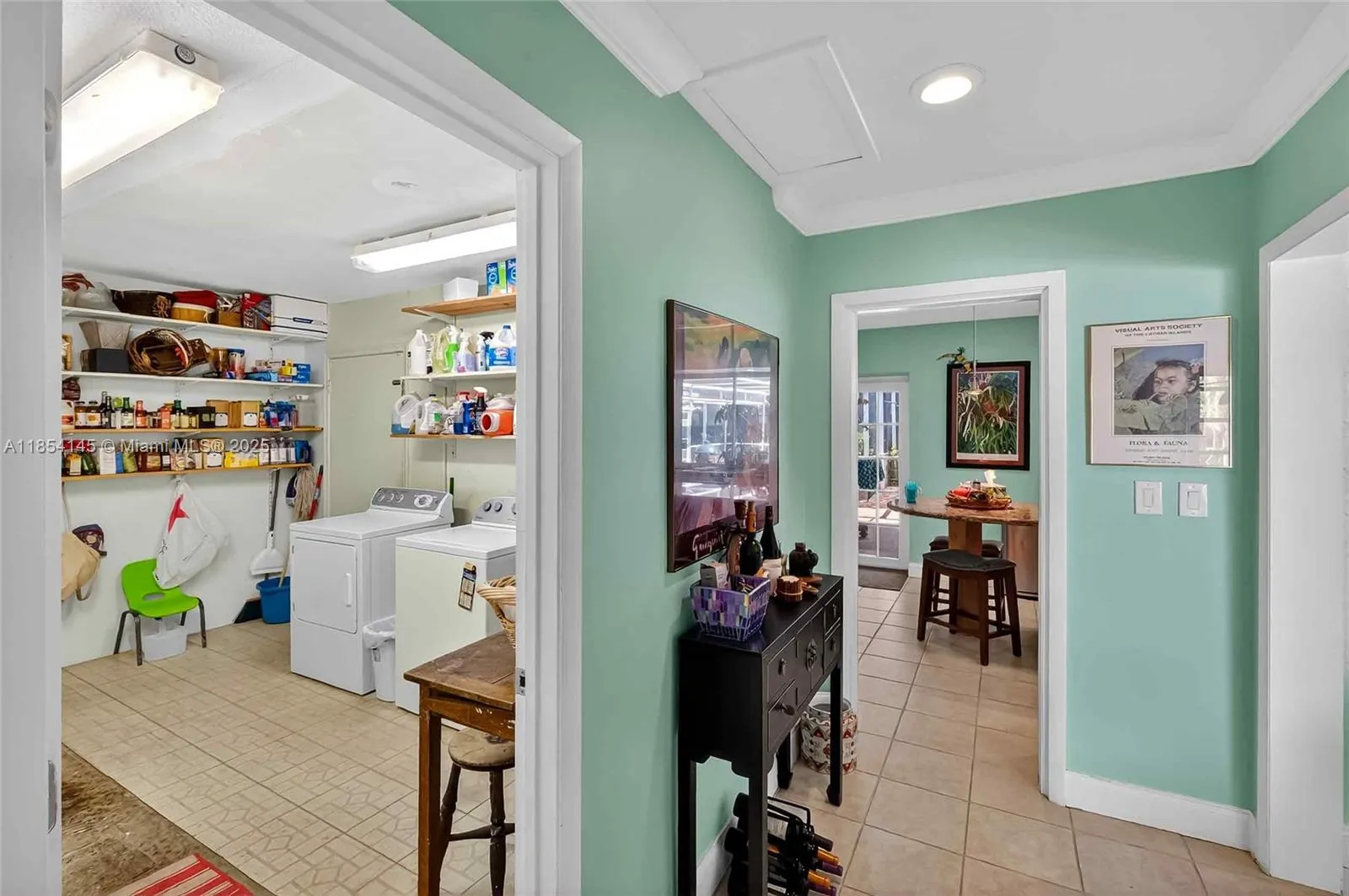 Hollywood, Florida 33021, United States, 3 Bedrooms Bedrooms, ,2 BathroomsBathrooms,Residential,Active,186237