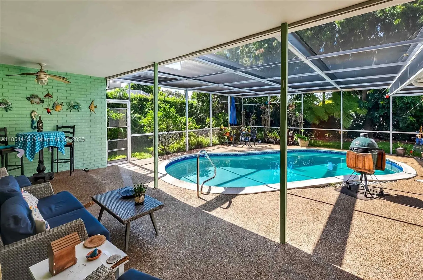 Hollywood, Florida 33021, United States, 3 Bedrooms Bedrooms, ,2 BathroomsBathrooms,Residential,Active,186237