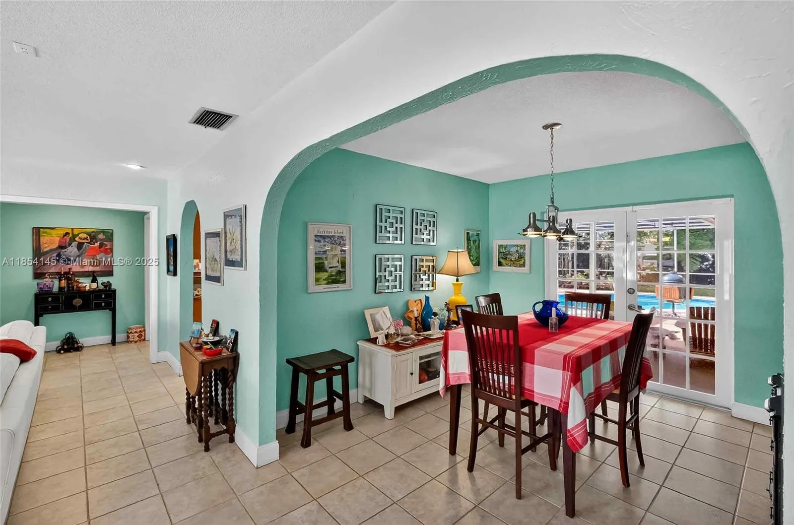 Hollywood, Florida 33021, United States, 3 Bedrooms Bedrooms, ,2 BathroomsBathrooms,Residential,Active,186237