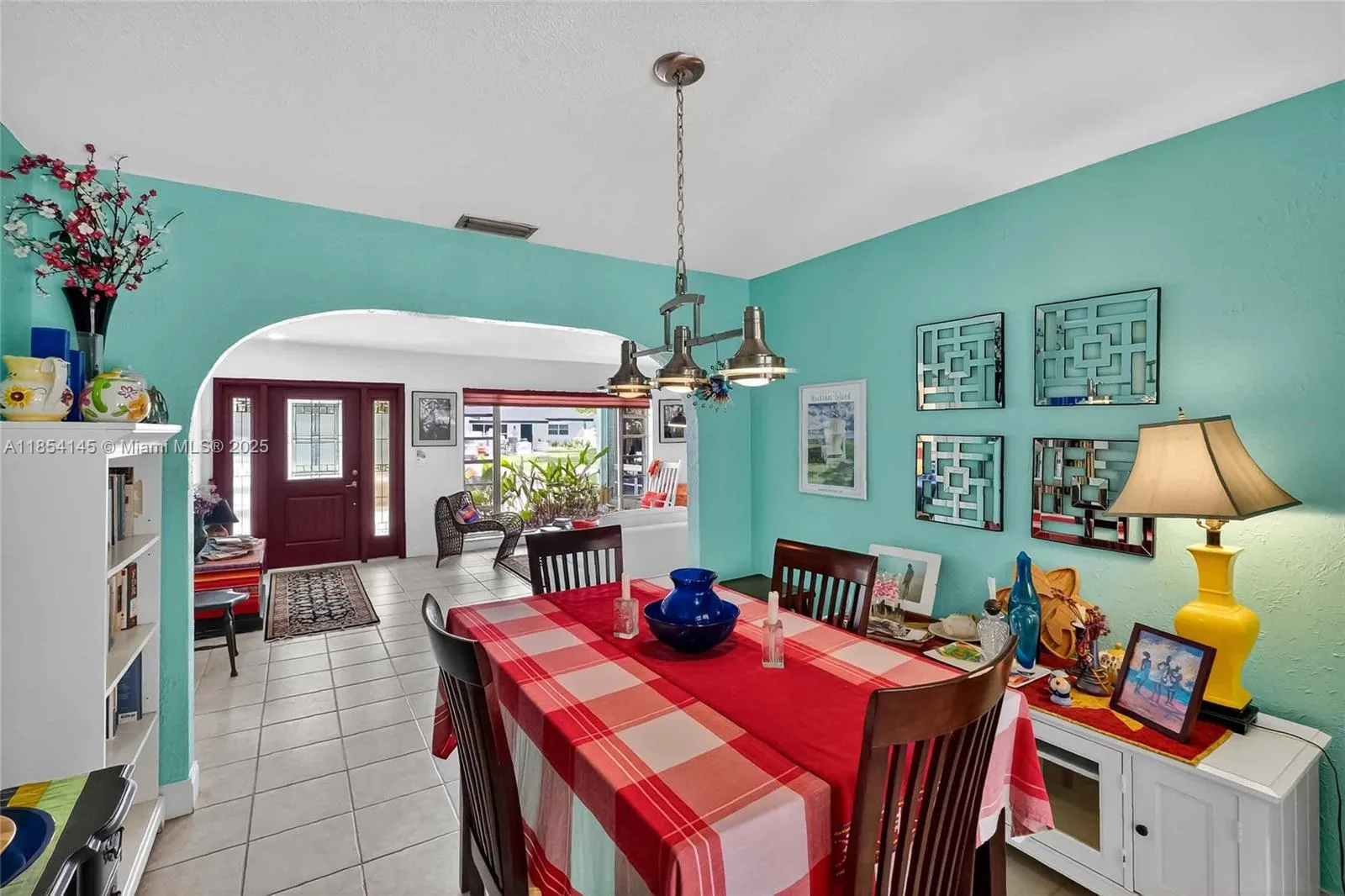 Hollywood, Florida 33021, United States, 3 Bedrooms Bedrooms, ,2 BathroomsBathrooms,Residential,Active,186237